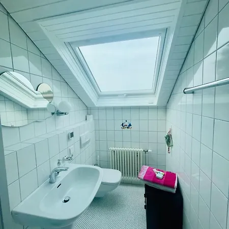 Hawk Apartament *
